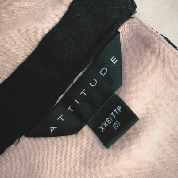 Attitude lace sleeveless top - Picture 7 of 7